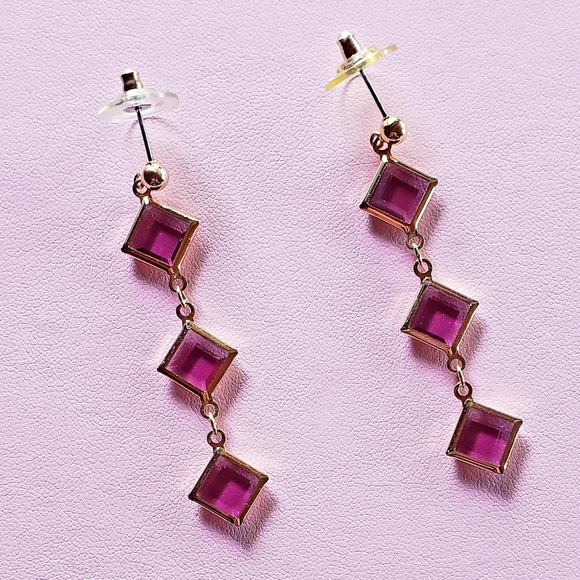 VTG AVON Glamorous Amethyst Colored Dangle Earrings - EVC - Picture 3 of 8